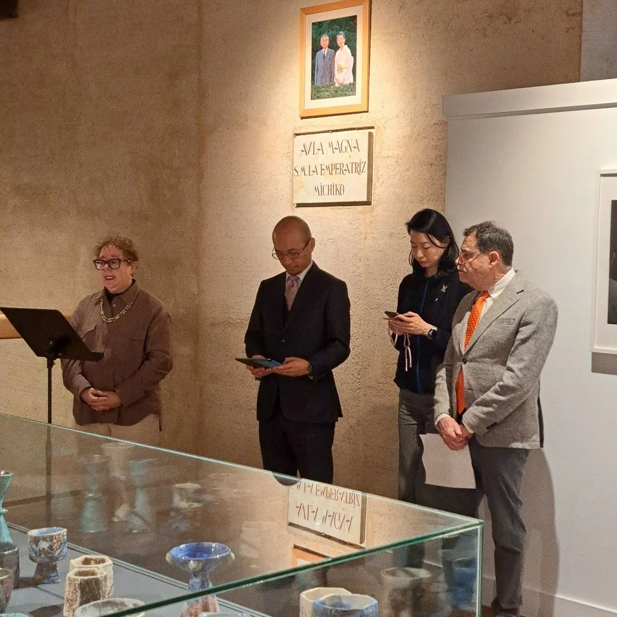 Inauguración de la Exposición de Cerámica 'Simbiosis entre Oriente y Occidente' en el Centro Cultural Hispano-Japonés de Salamanca. Fotos: @cchj_usal