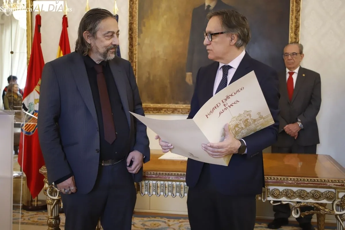 Adolfo García Sastre, Sebastião Helvecio Ramos de Castro y María Urioste Ramón y Cajal, nuevos huéspedes distinguidos de Salamanca | FOTOS: Ángel Puma 