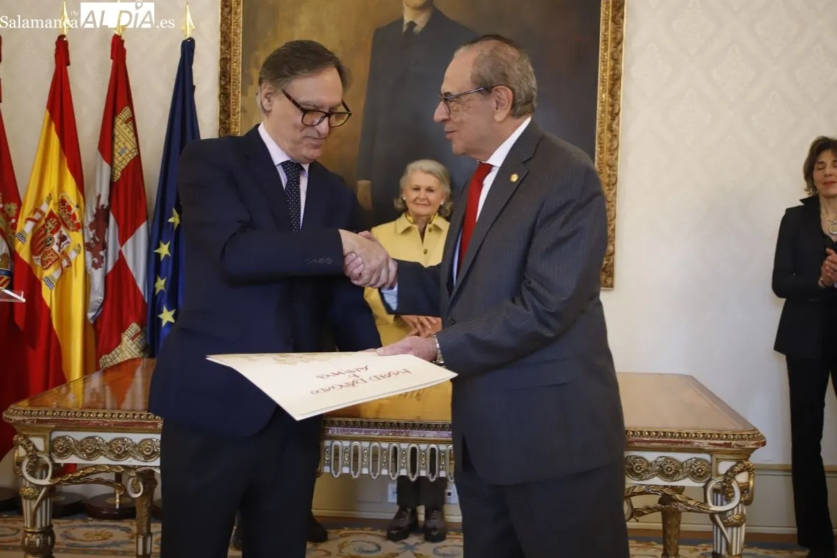 Adolfo García Sastre, Sebastião Helvecio Ramos de Castro y María Urioste Ramón y Cajal, nuevos huéspedes distinguidos de Salamanca | FOTOS: Ángel Puma 