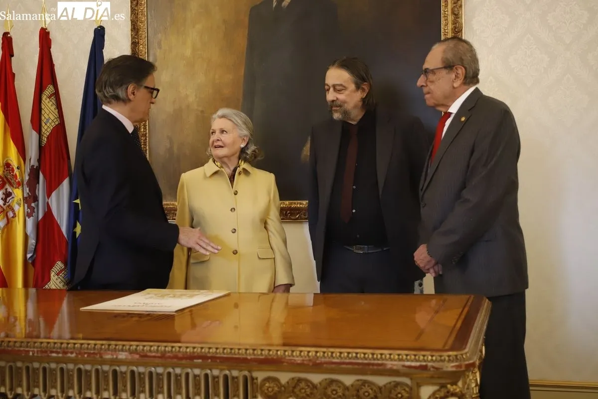 Adolfo García Sastre, Sebastião Helvecio Ramos de Castro y María Urioste Ramón y Cajal, nuevos huéspedes distinguidos de Salamanca | FOTOS: Ángel Puma 