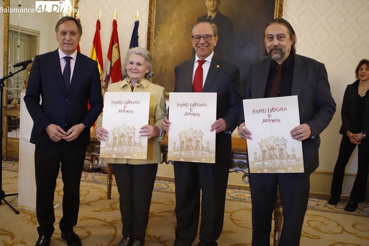 Salamanca ya tiene a tres nuevos huéspedes distinguidos (GALERÍA DE FOTOS) 