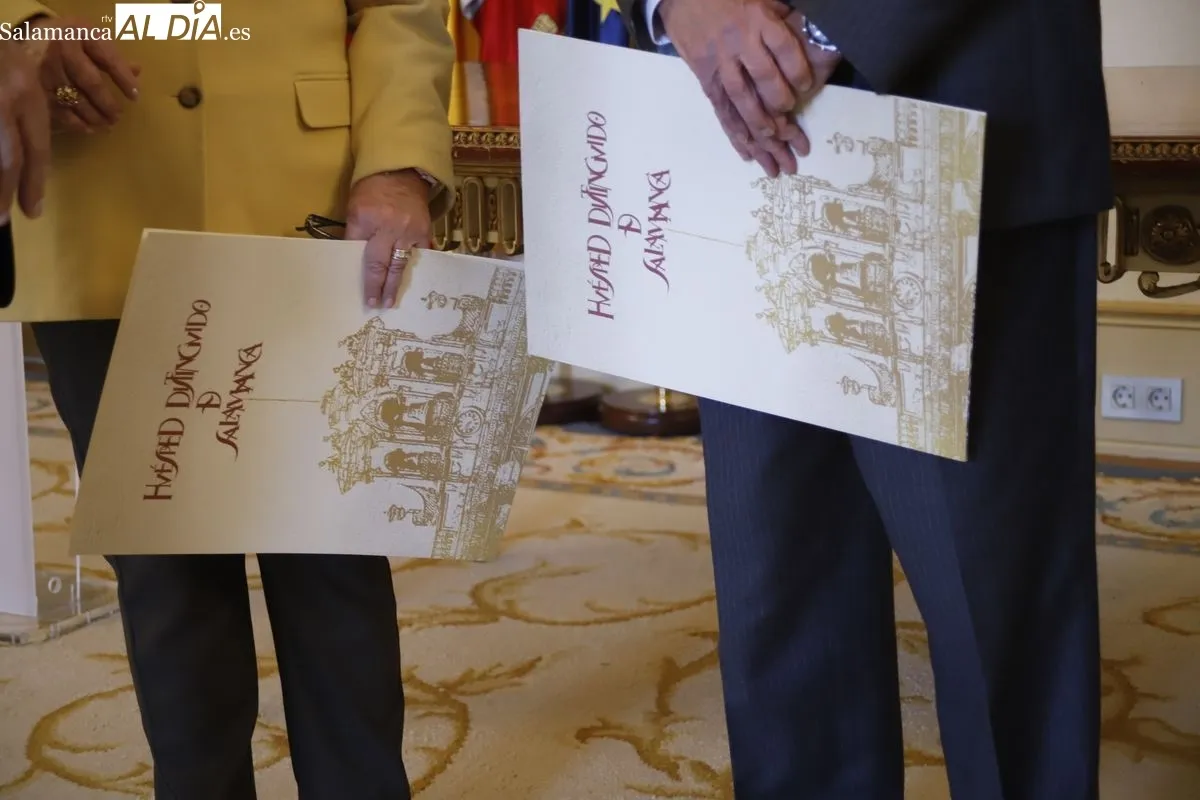 Adolfo García Sastre, Sebastião Helvecio Ramos de Castro y María Urioste Ramón y Cajal, nuevos huéspedes distinguidos de Salamanca | FOTOS: Ángel Puma 