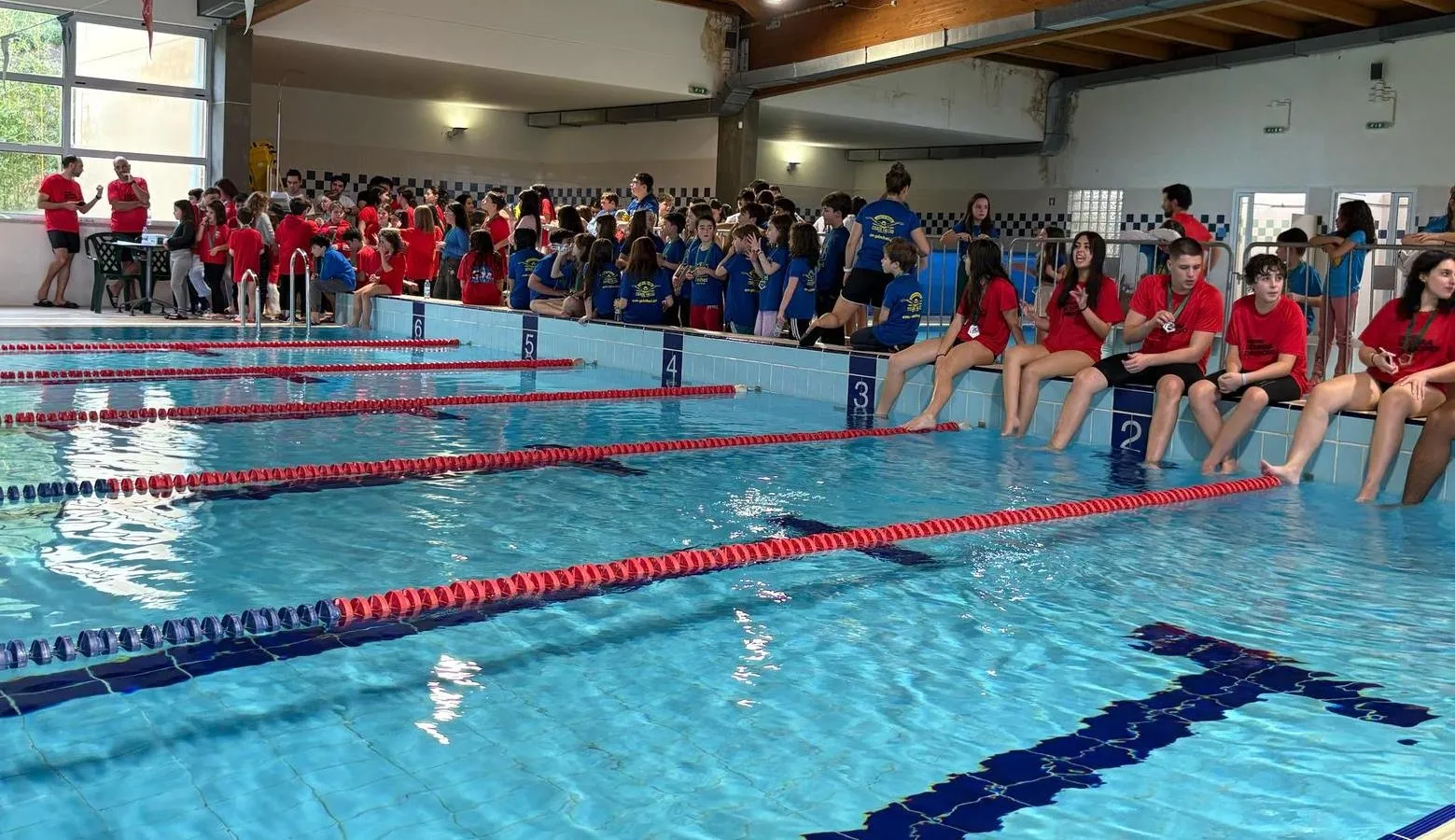 Foto 4 - Ni&ntilde;os mirobrigenses suben al podio en un Torneo de Nataci&oacute;n en Portugal