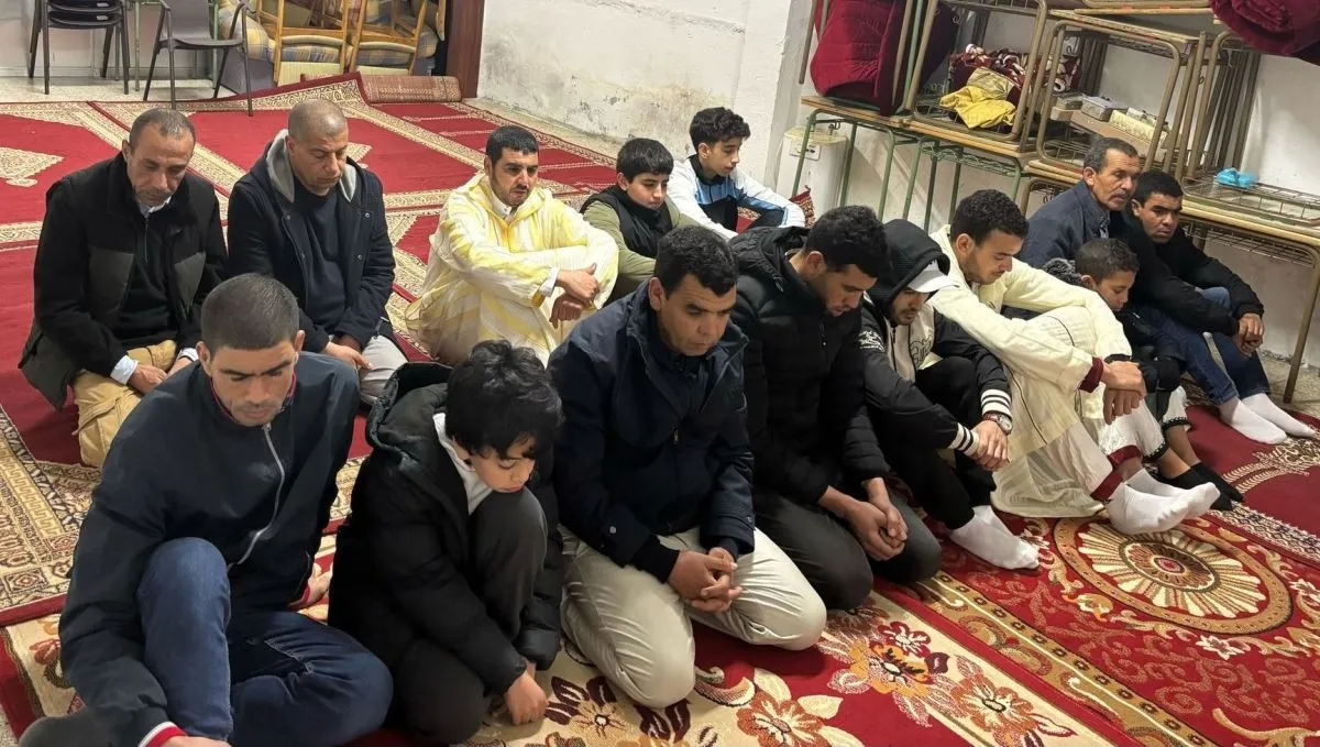 Foto 8 - La Mezquita de la Paz celebra la fiesta de Eid al-Fitr que pone fin al Ramad&aacute;n