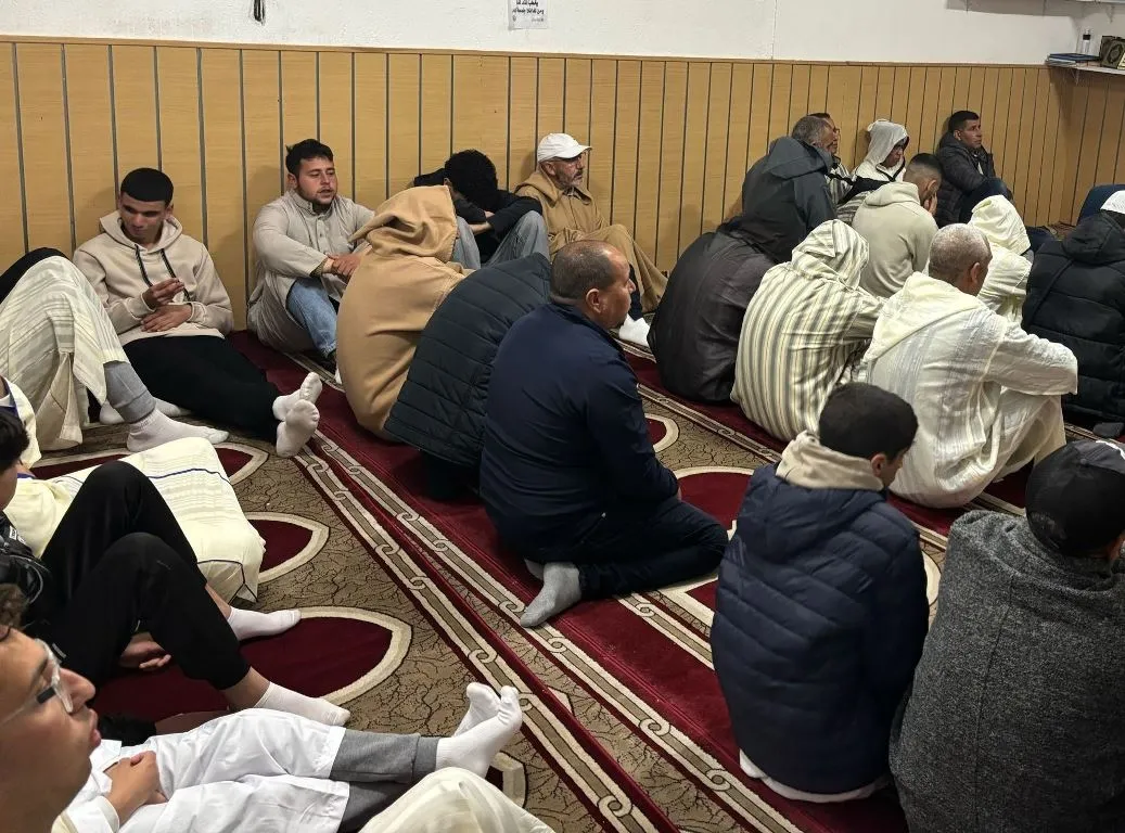 Foto 4 - La Mezquita de la Paz celebra la fiesta de Eid al-Fitr que pone fin al Ramad&aacute;n