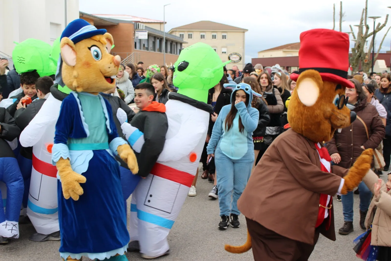 Foto 5 - Guijuelo sigue vibrando al ritmo del Carnaval (FOTOS)