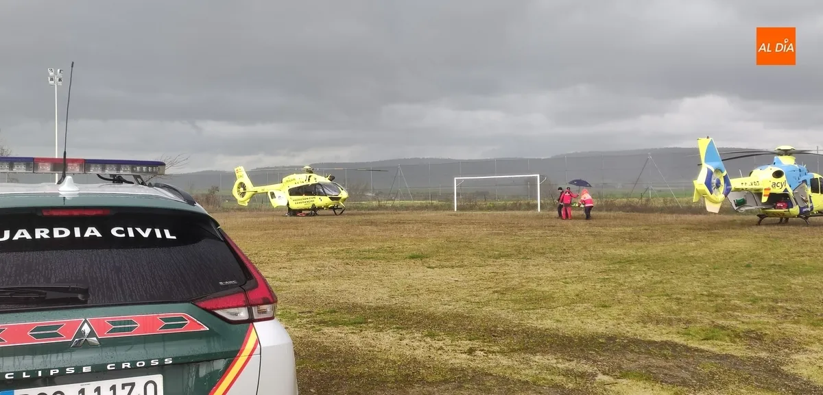 Cambio de helicóptero del herido en Ciudad Rodrigo | Fotos: Adrián Martín