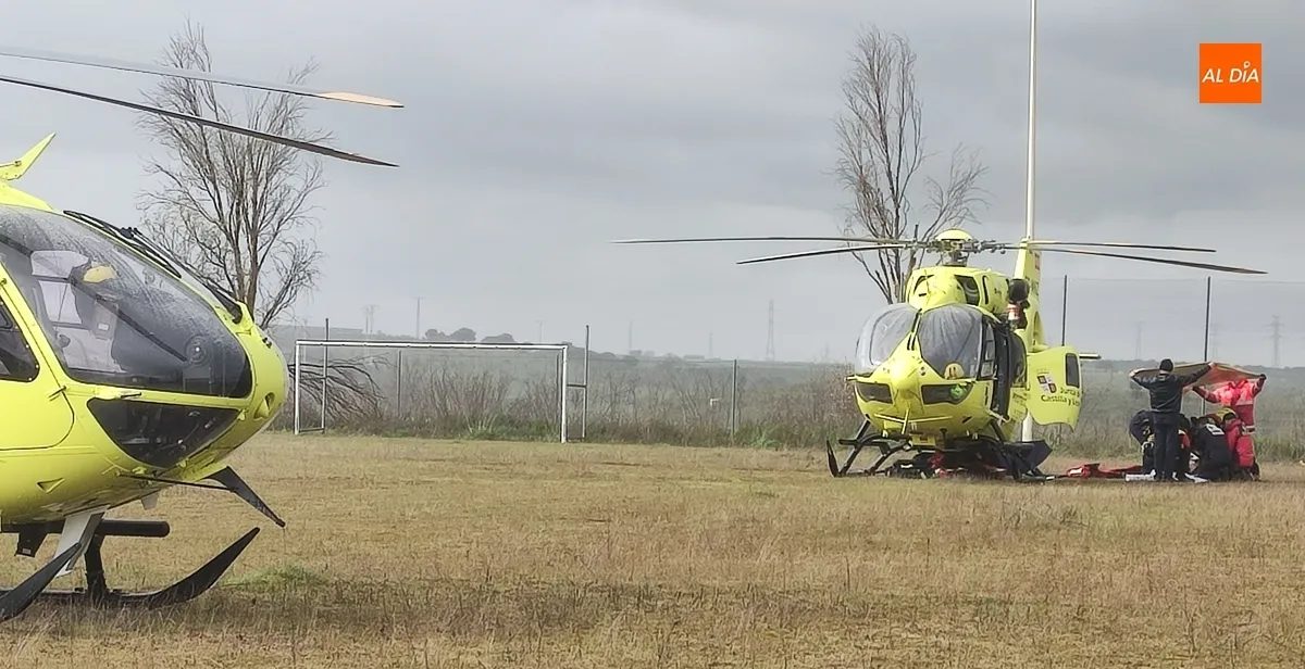 Cambio de helicóptero del herido en Ciudad Rodrigo | Fotos: Adrián Martín