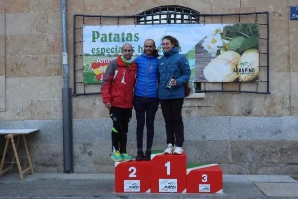 Foto 4 - Pilar P&eacute;rez y Jes&uacute;s S&aacute;nchez ganan la categor&iacute;a de Relevos Mixtos del Duatl&oacute;n de Cantalpino