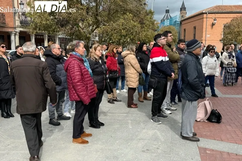 Peñaranda conmemora el 8M en la Plaza de España