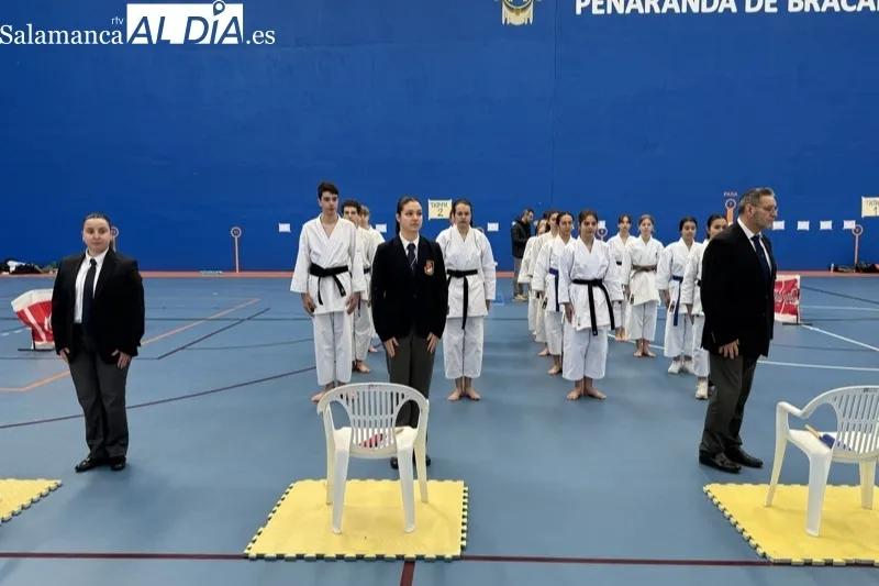 Foto 2 - M&aacute;s de 150 peque&ntilde;os y j&oacute;venes participan en el esperado III Open de K&aacute;rate Ciudad de Pe&ntilde;aranda
