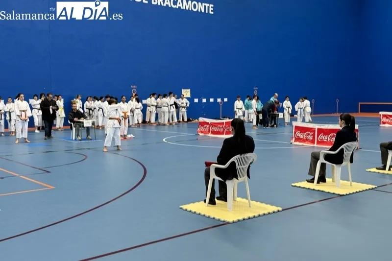 Foto 7 - M&aacute;s de 150 peque&ntilde;os y j&oacute;venes participan en el esperado III Open de K&aacute;rate Ciudad de Pe&ntilde;aranda