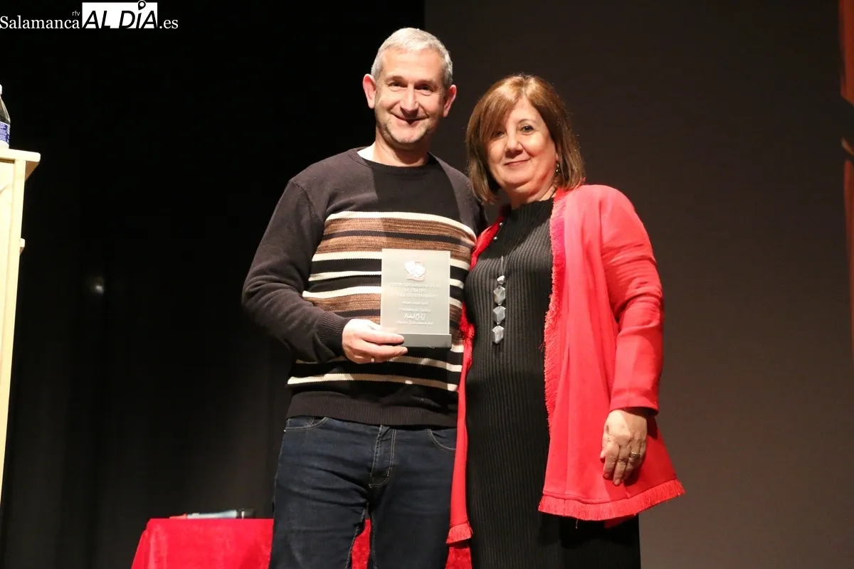Entrega de premios y clausura del XXXVII Certamen Nacional de Teatro 'Villa de Vitigudino' / CORRAL
