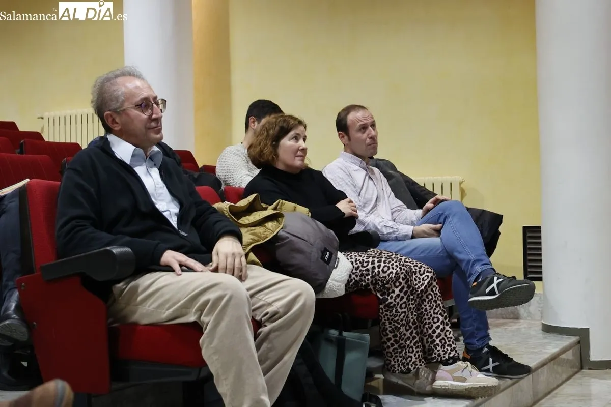 Jornada técnica sobre el ‘Libro del Edificio Digital’ (LED) organizada por el Colegio de Aparejadores de Salamanca en la Cámara de Comercio. Fotos: David Sañudo