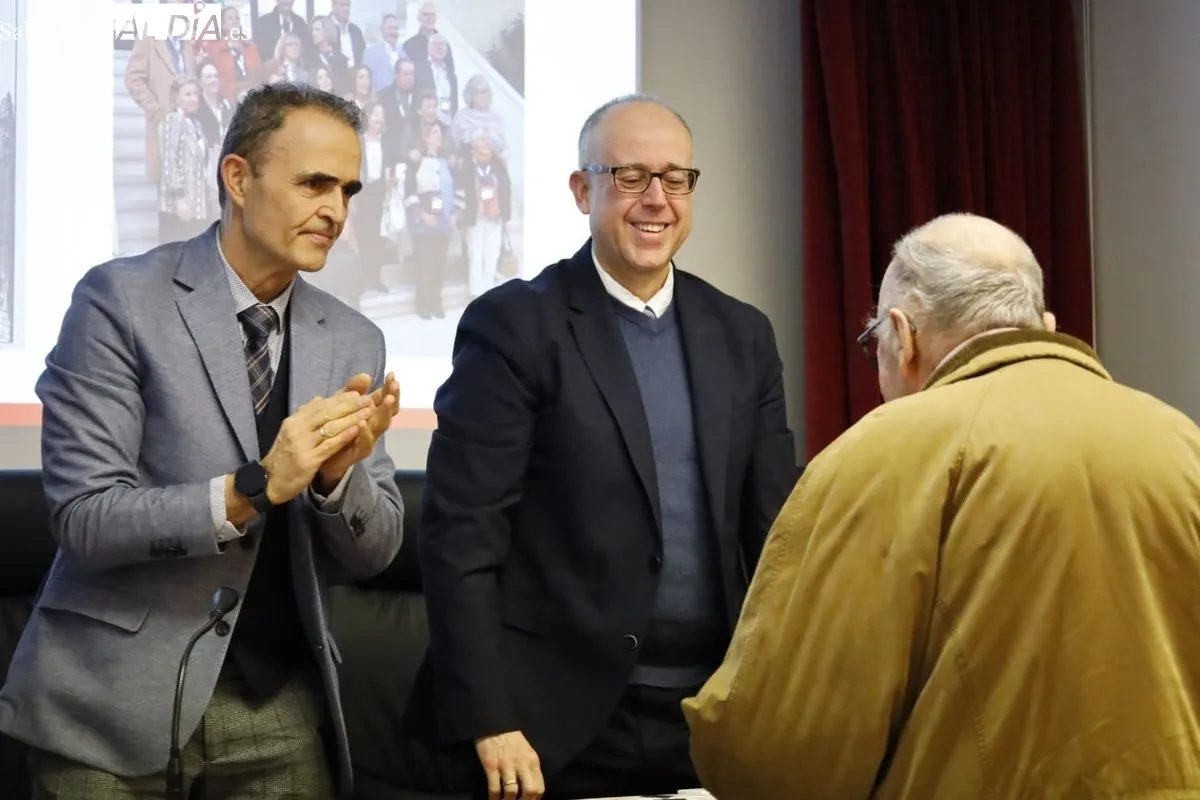 Emotivo homenaje de la Facultad de Enfermería y Fisioterapia de la Universidad de Salamanca a sus antiguos directores. Foto de David Domínguez