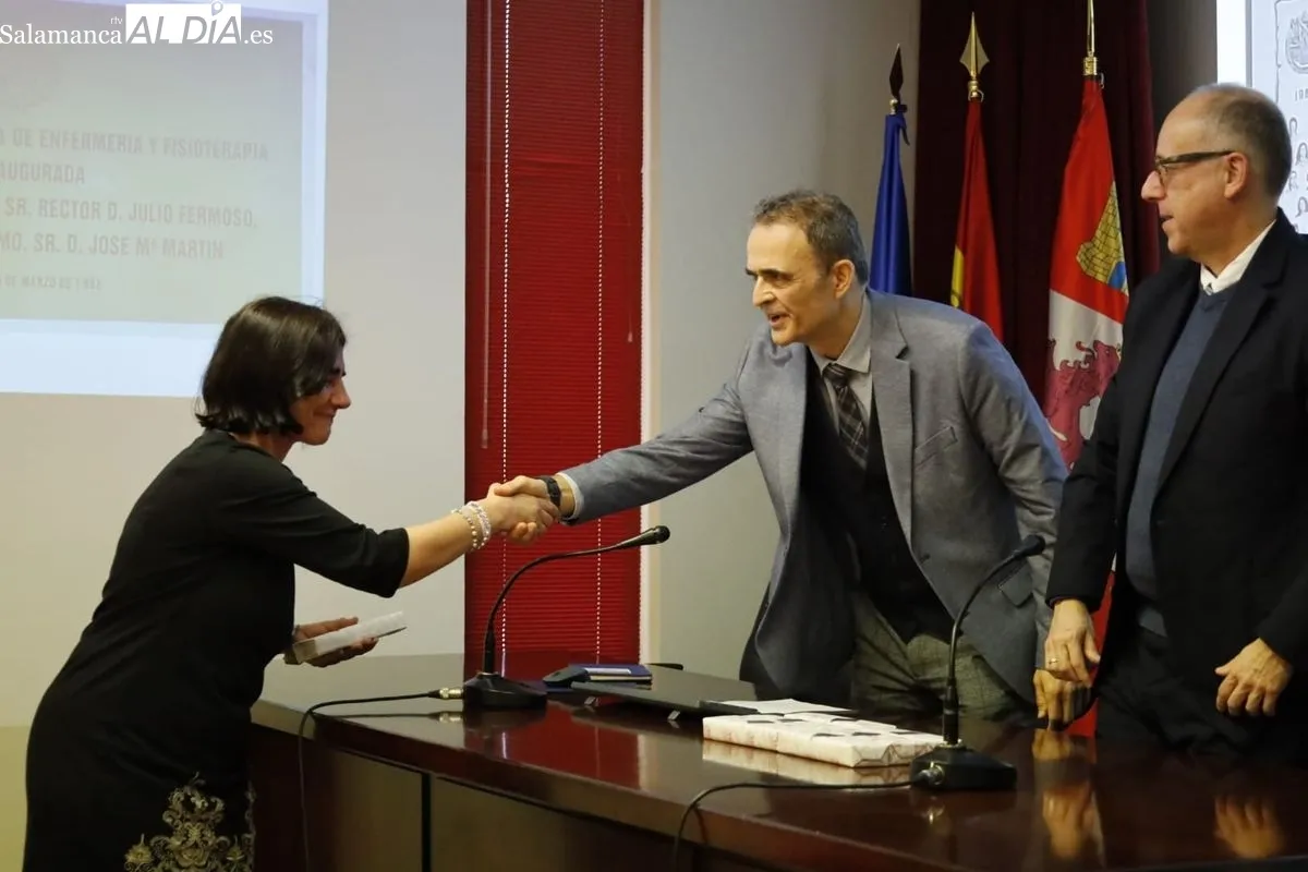 Emotivo homenaje de la Facultad de Enfermería y Fisioterapia de la Universidad de Salamanca a sus antiguos directores. Foto de David Domínguez