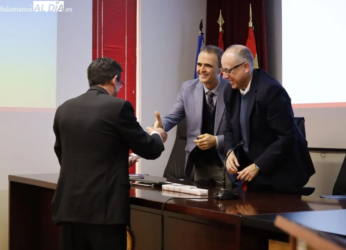 Emotivo homenaje de la Facultad de Enfermería y Fisioterapia de la Universidad de Salamanca a sus antiguos directores. Foto de David Domínguez