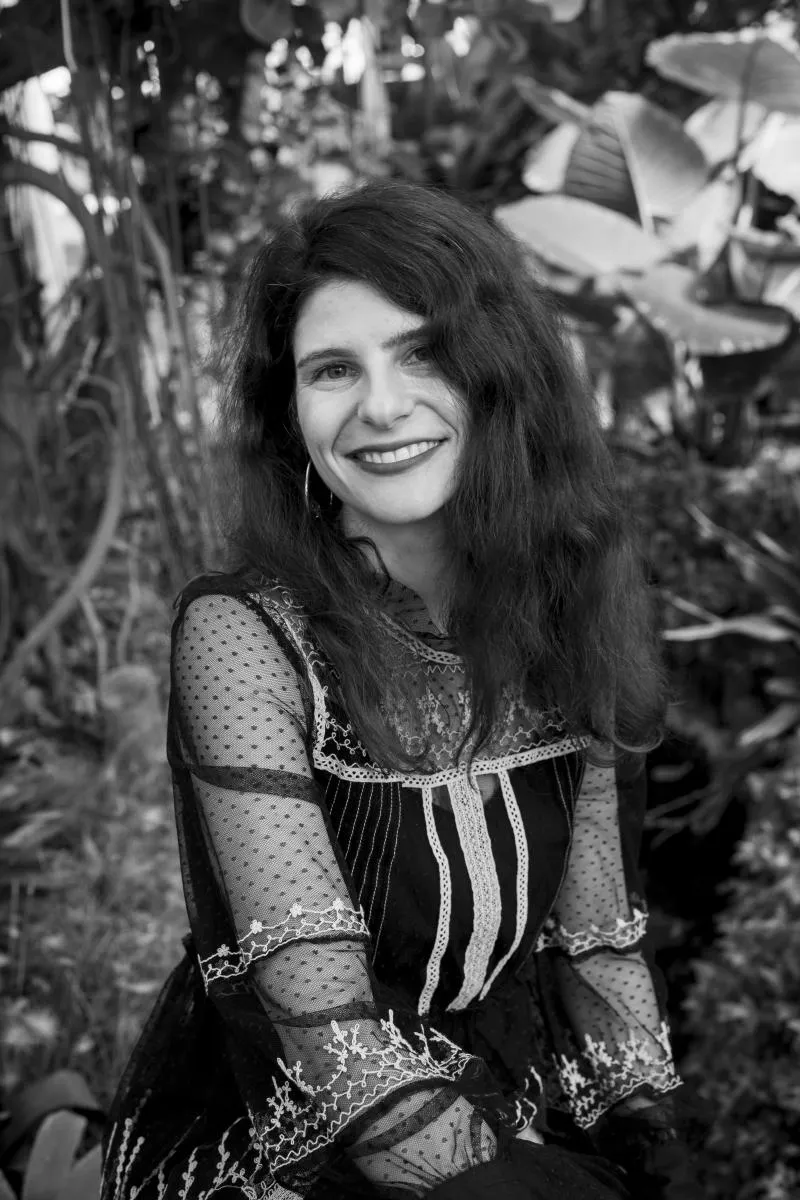 María Ovelar, escritora