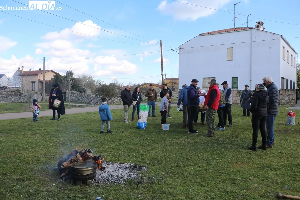 Fiesta de la Matanza Tradicional en Villar de Peralonso / CORRAL