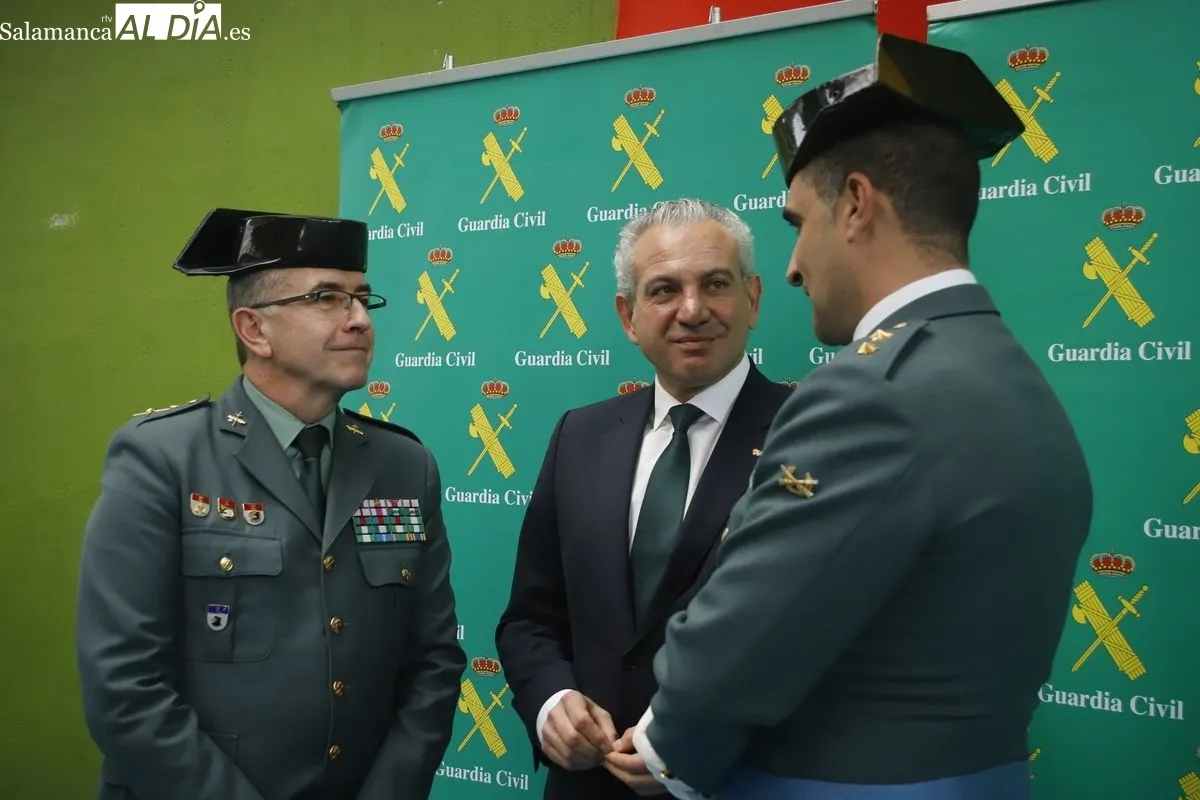 Acto de entrega de mando al nuevo Jefe de la Comandancia de la Guardia Civil de Salamanca. Fotos: Ángel Puma