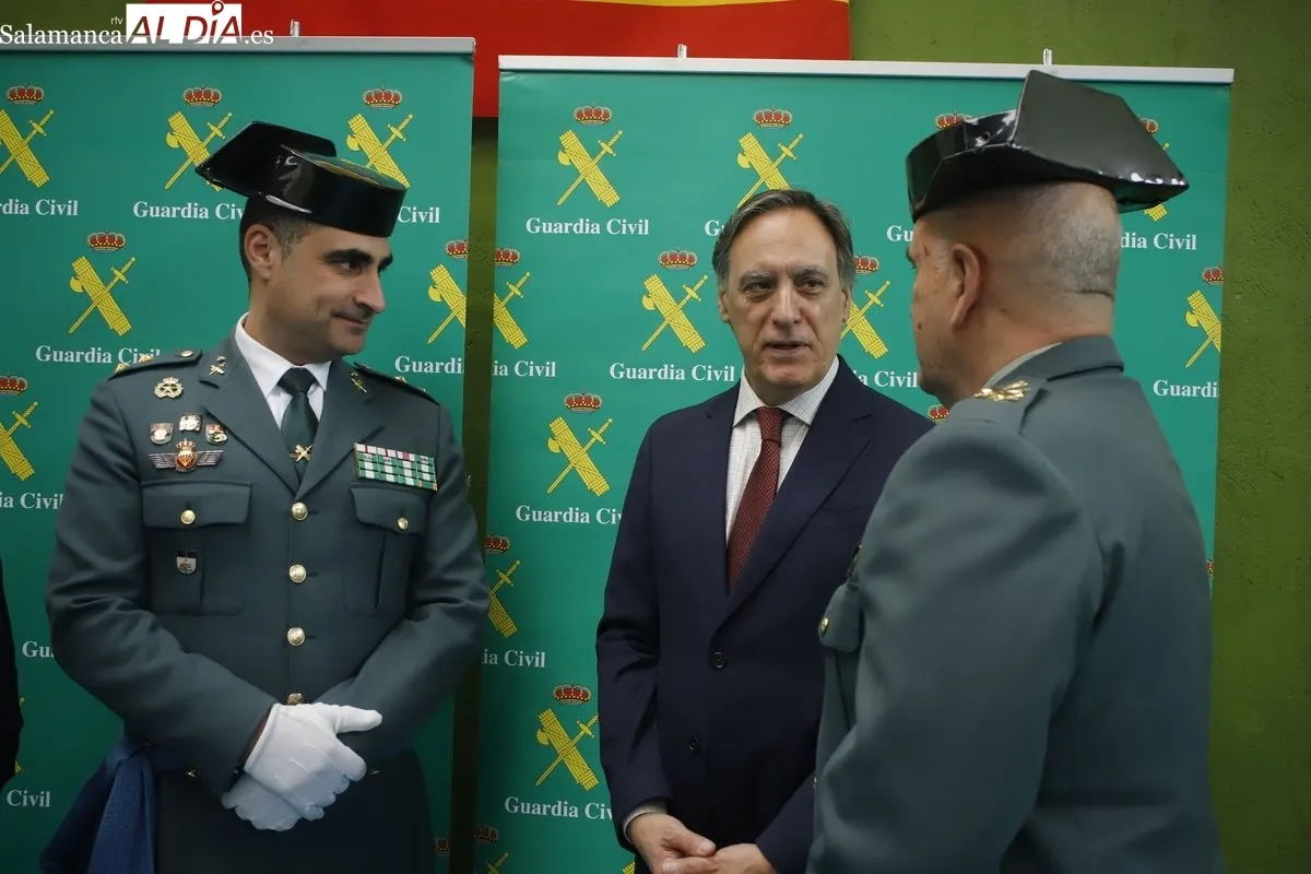 Acto de entrega de mando al nuevo Jefe de la Comandancia de la Guardia Civil de Salamanca. Fotos: Ángel Puma