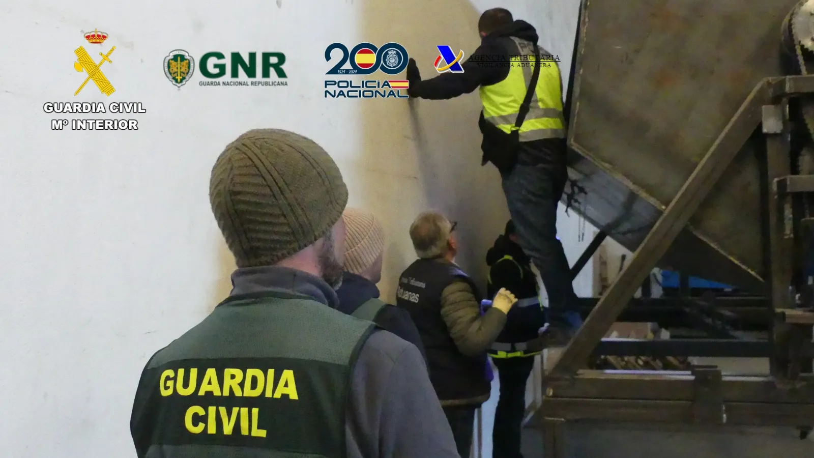 Desarticulada una organización criminal internacional, especializada en el contrabando de tabaco, que operaba en Salamanca 