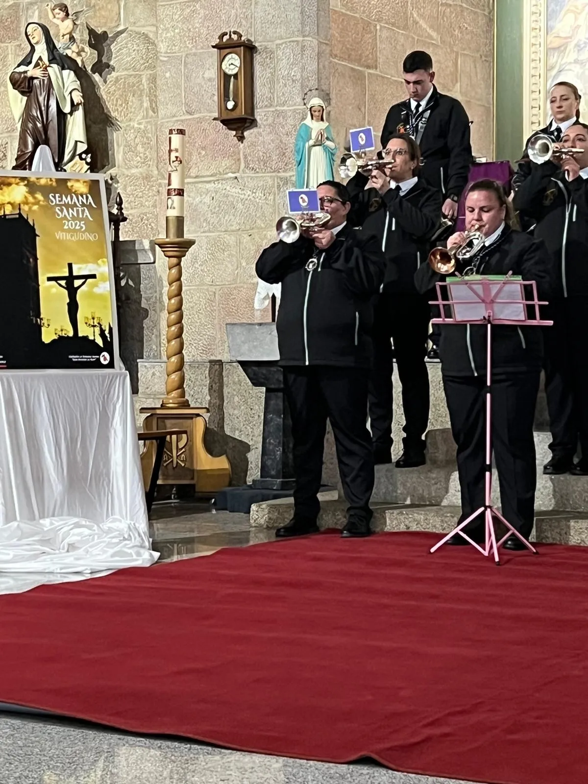 Presentación del programa de la Semana Santa 2025 en Vitigudino y de la nueva Banda de CC. TT. de la Cofradía   