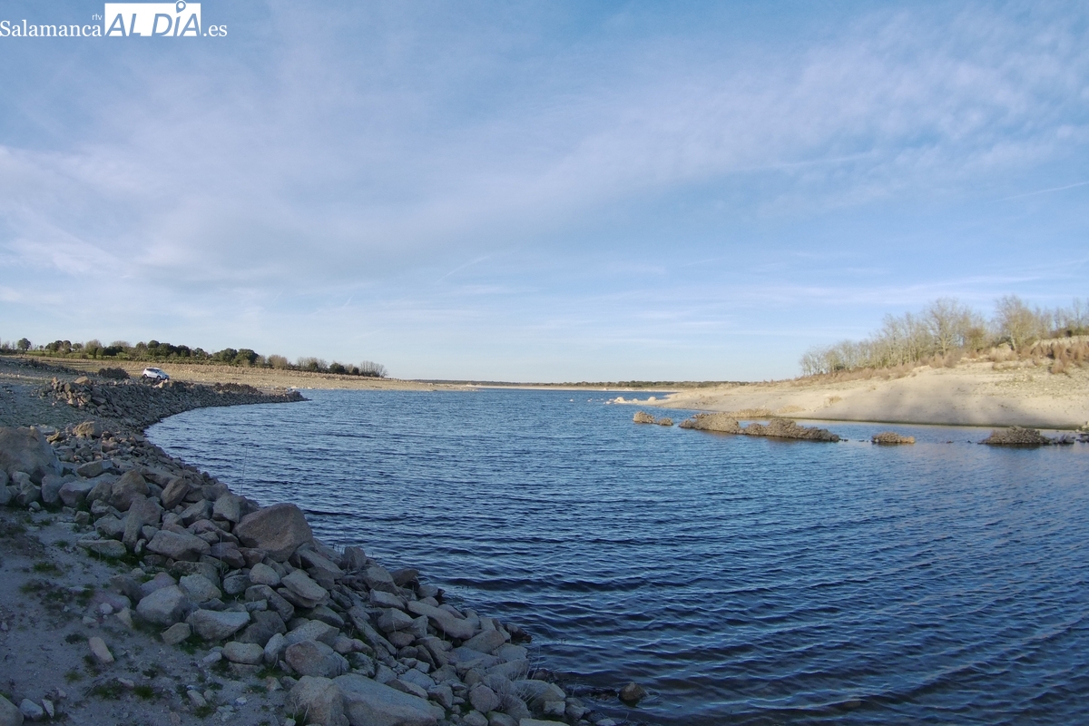 La presa de Almendra aumenta durante el fin de semana su volumen de agua embalsada hasta el 80%  