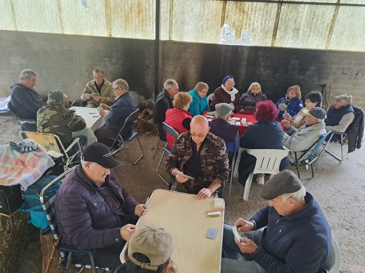 Celebración del Jueves Merendero en Olmedo de Camaces 