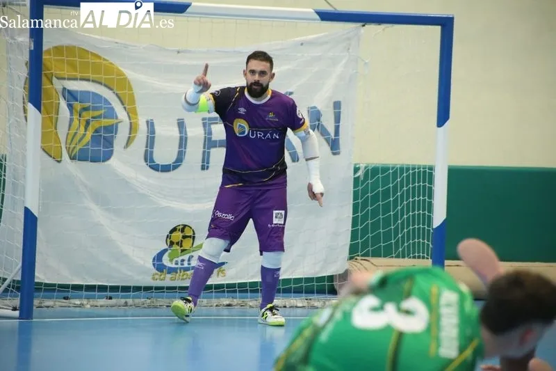 Foto 12 - El Piensos Dur&aacute;n Albense cae en casa y deja escapar una oportunidad de oro (3-4)
