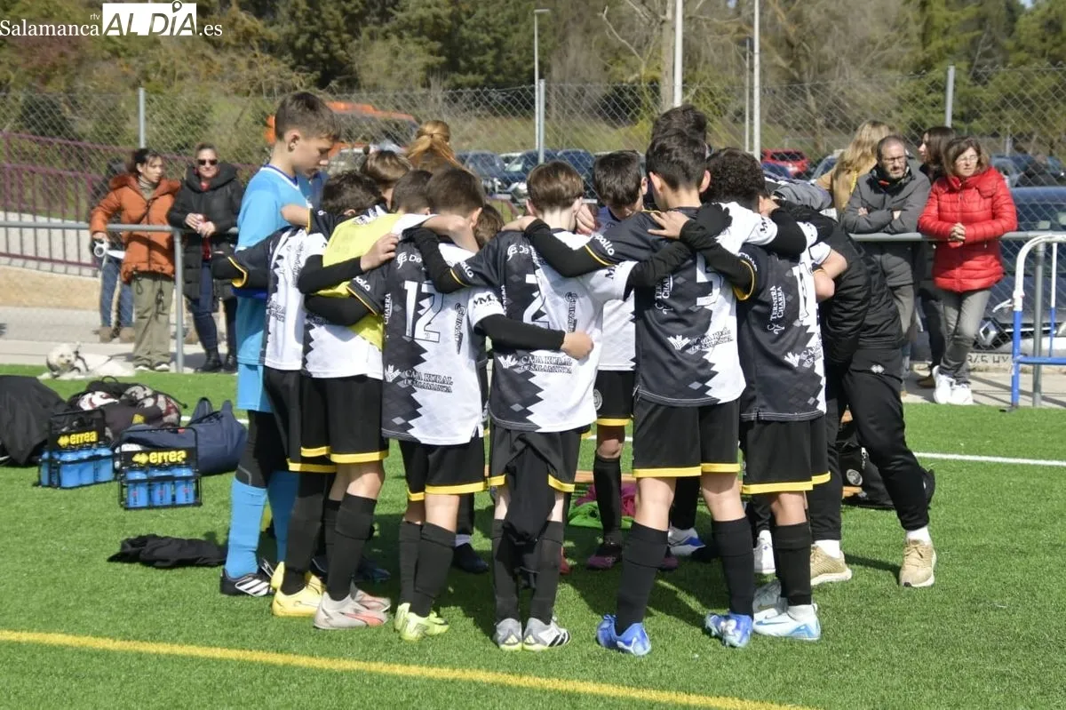 Foto 18 - El f&uacute;tbol base de Salamanca vive una nueva jornada de Liga para ir entrando en su recta final (GALER&Iacute;A DE FOTOS) 