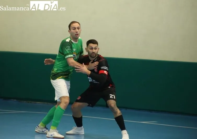 Foto 6 - El Piensos Dur&aacute;n Albense se impone con autoridad al Coruxo y sigue firme en la lucha por el playoff (4-1)