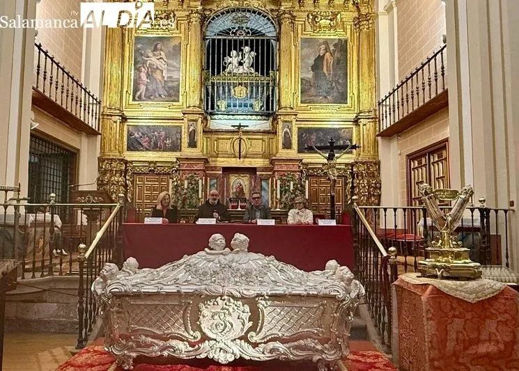 Foto 2 - La urna de plata de Santa Teresa: historia, restauraci&oacute;n y nueva conservaci&oacute;n