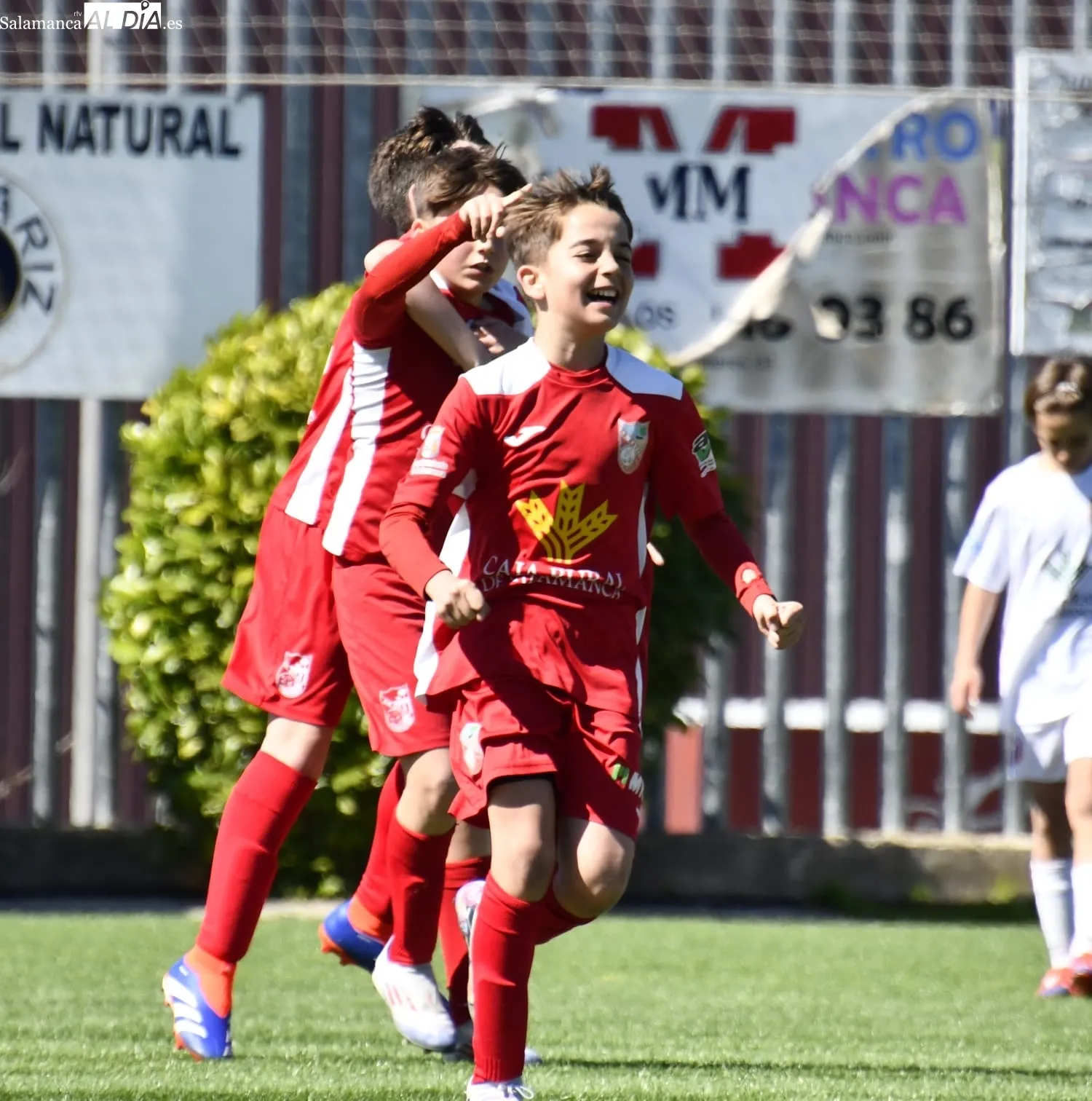 Foto 14 - El f&uacute;tbol base de Salamanca despide el mes de marzo con partidazos (FOTOS) 