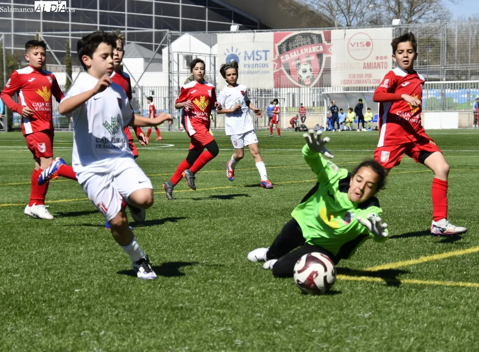 Foto 17 - El f&uacute;tbol base de Salamanca despide el mes de marzo con partidazos (FOTOS) 
