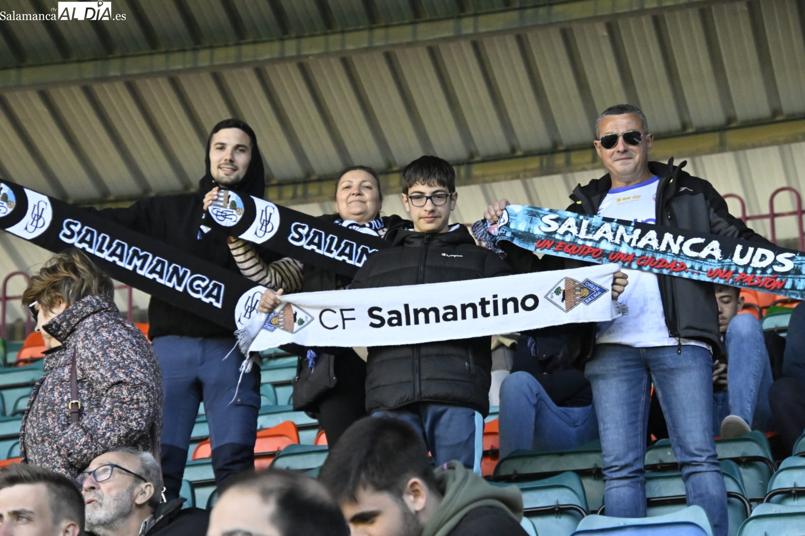 La afición del Salamanca UDS no se pierde el partido con el Promesas (GALERÍA DE FOTOS)