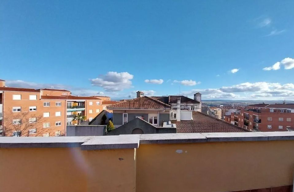 Áticos en venta con ascensor en Salamanca y su alfoz desde 45.000 euros