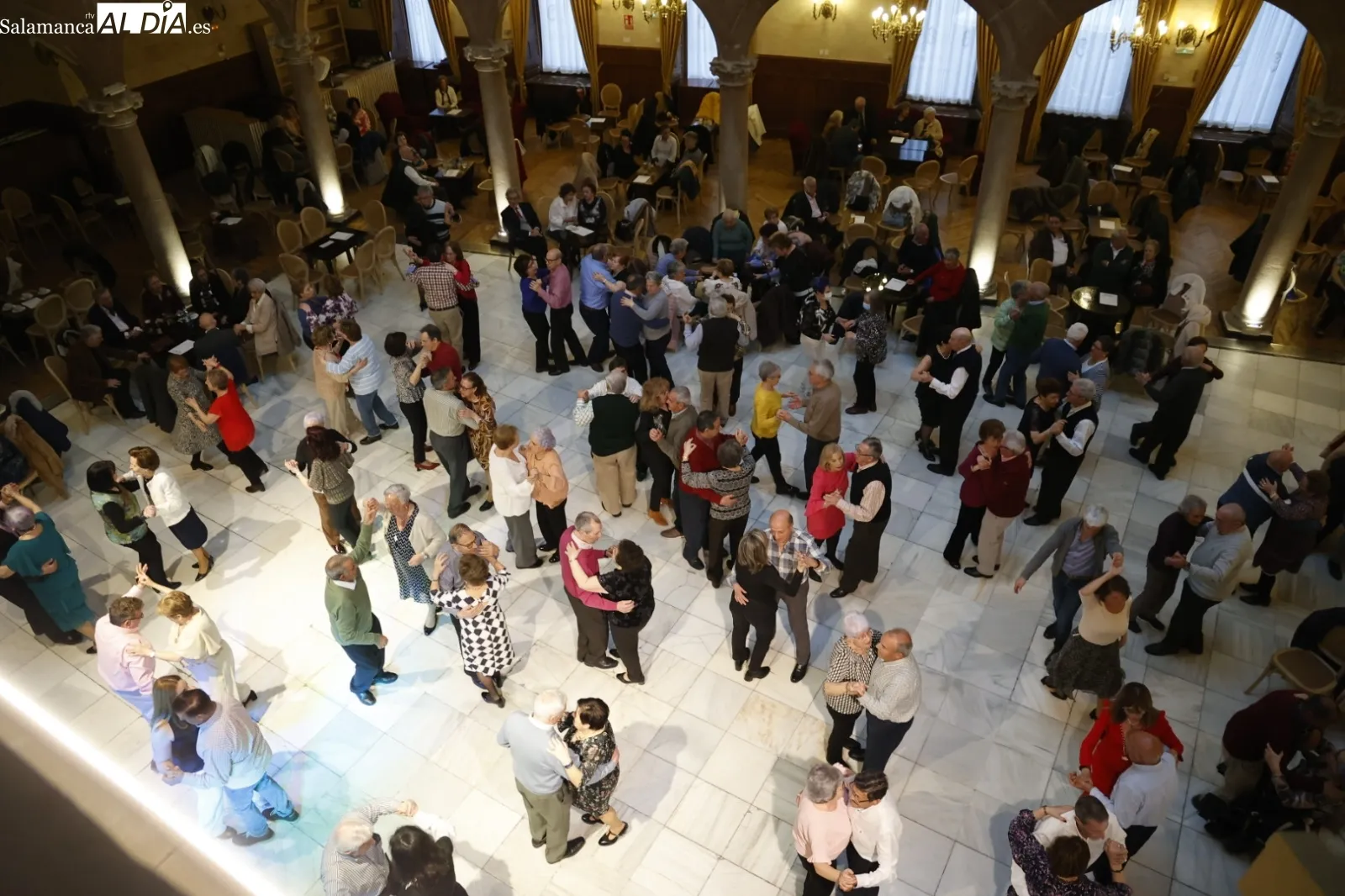 Baile de mayores en el Casino de Salamanca