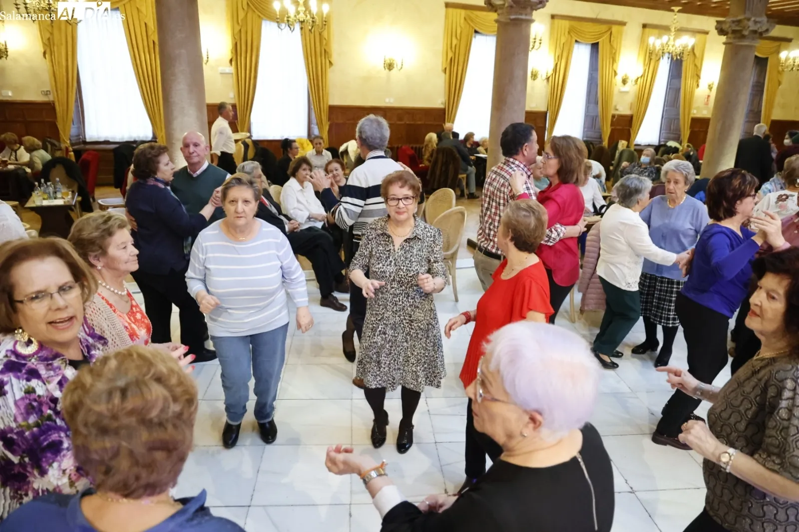 Baile de mayores en el Casino de Salamanca