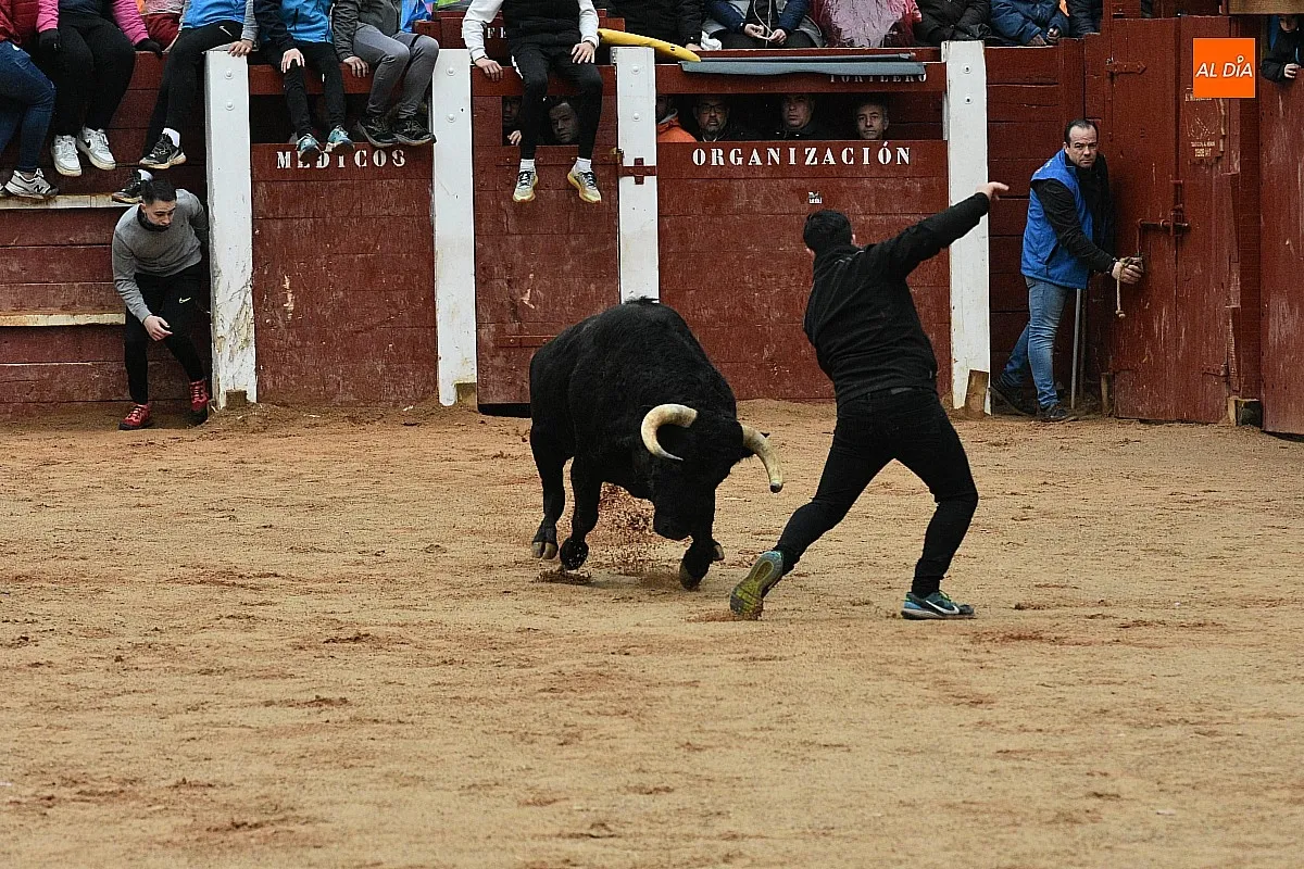 Foto 3 - Animada capea, con Victorino incluido, con dos grandes sustos producto de sendos resbalones