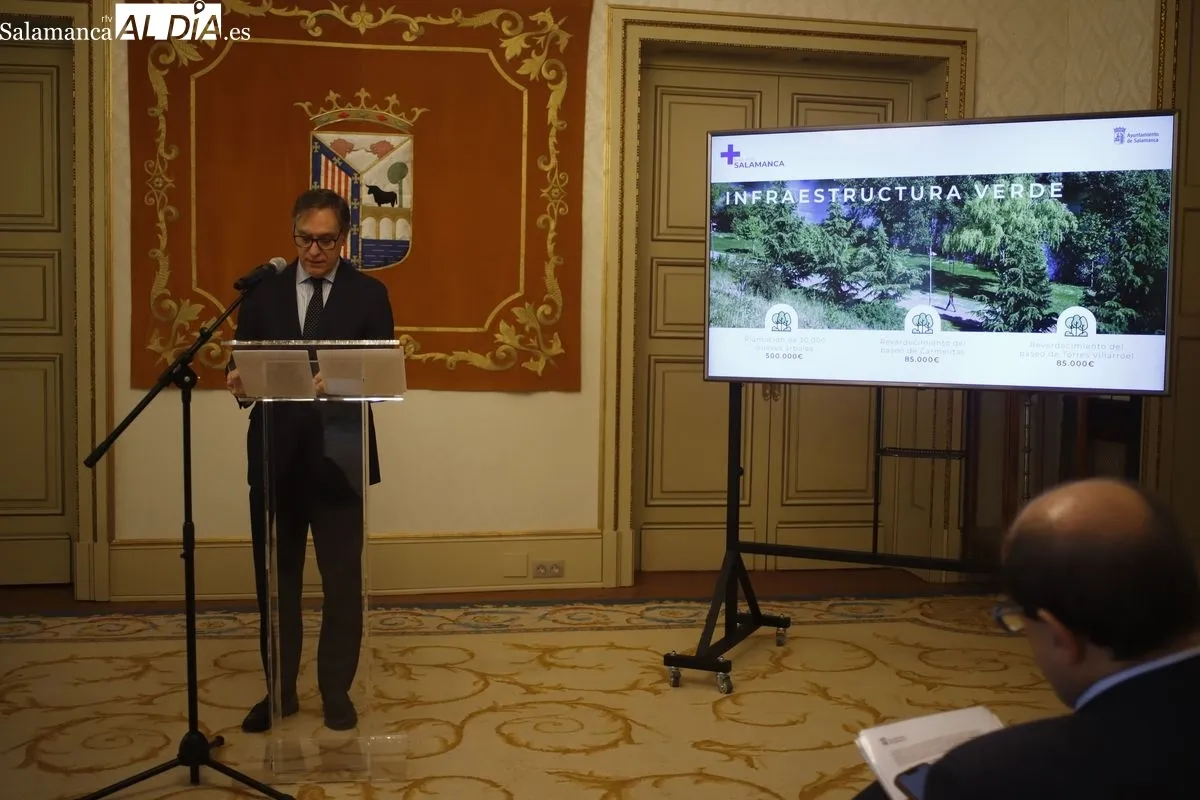 Carlos García Carbayo en el Ayuntamiento de Salamanca | Fotos: Ángel Puma