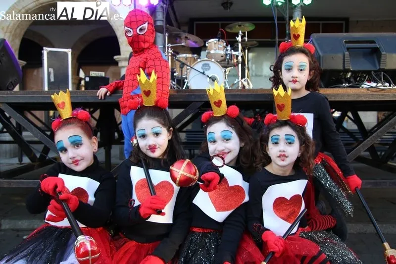 Foto 8 - Los Furbys ganan el concurso de disfraces en Alba de Tormes