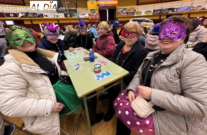 Foto 5 - Las mujeres albenses celebran el Carnaval con chocolate y churros