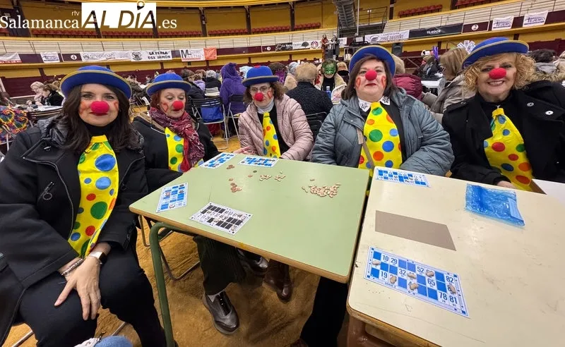 Foto 4 - Las mujeres albenses celebran el Carnaval con chocolate y churros