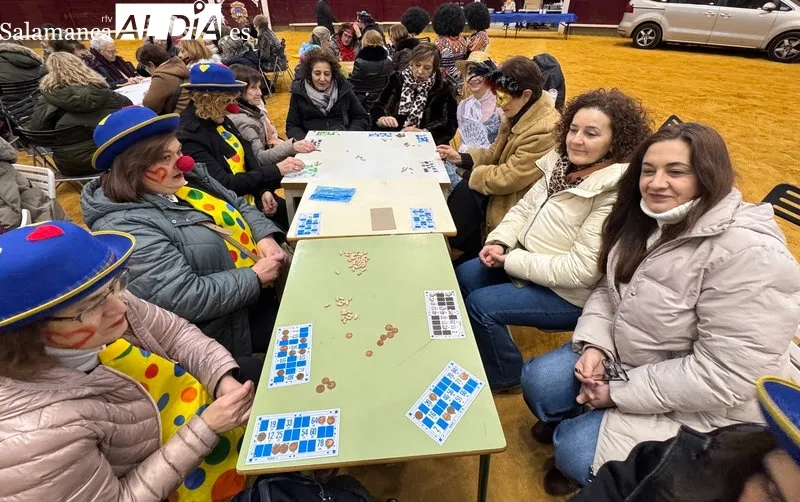 Foto 3 - Las mujeres albenses celebran el Carnaval con chocolate y churros