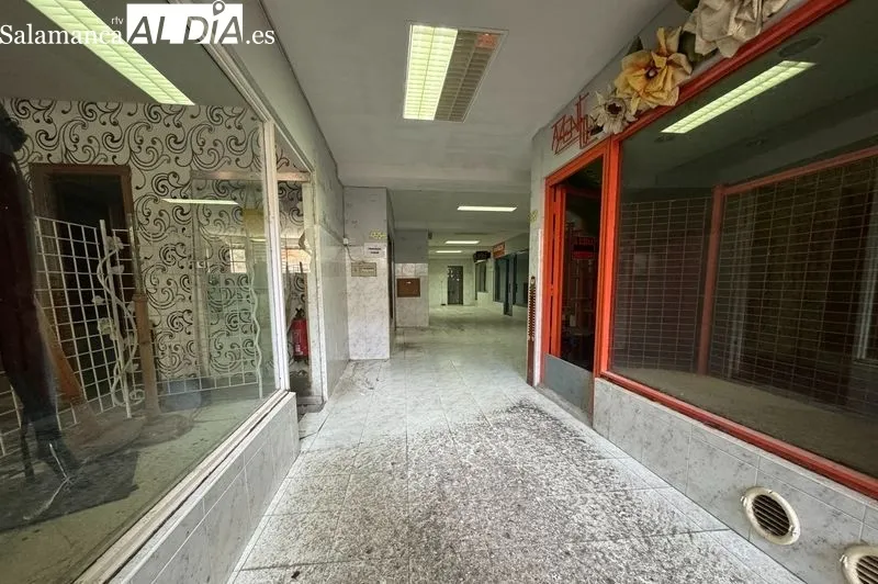 Foto 5 - &lsquo;Pedimos al Ayuntamiento obras urgentes para salvar nuestros locales&rsquo;"
