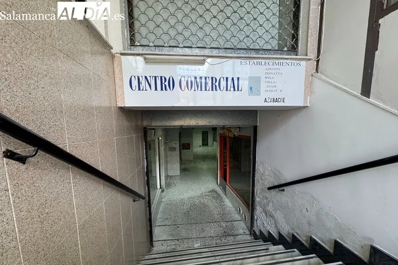 Foto 9 - &lsquo;Pedimos al Ayuntamiento obras urgentes para salvar nuestros locales&rsquo;"