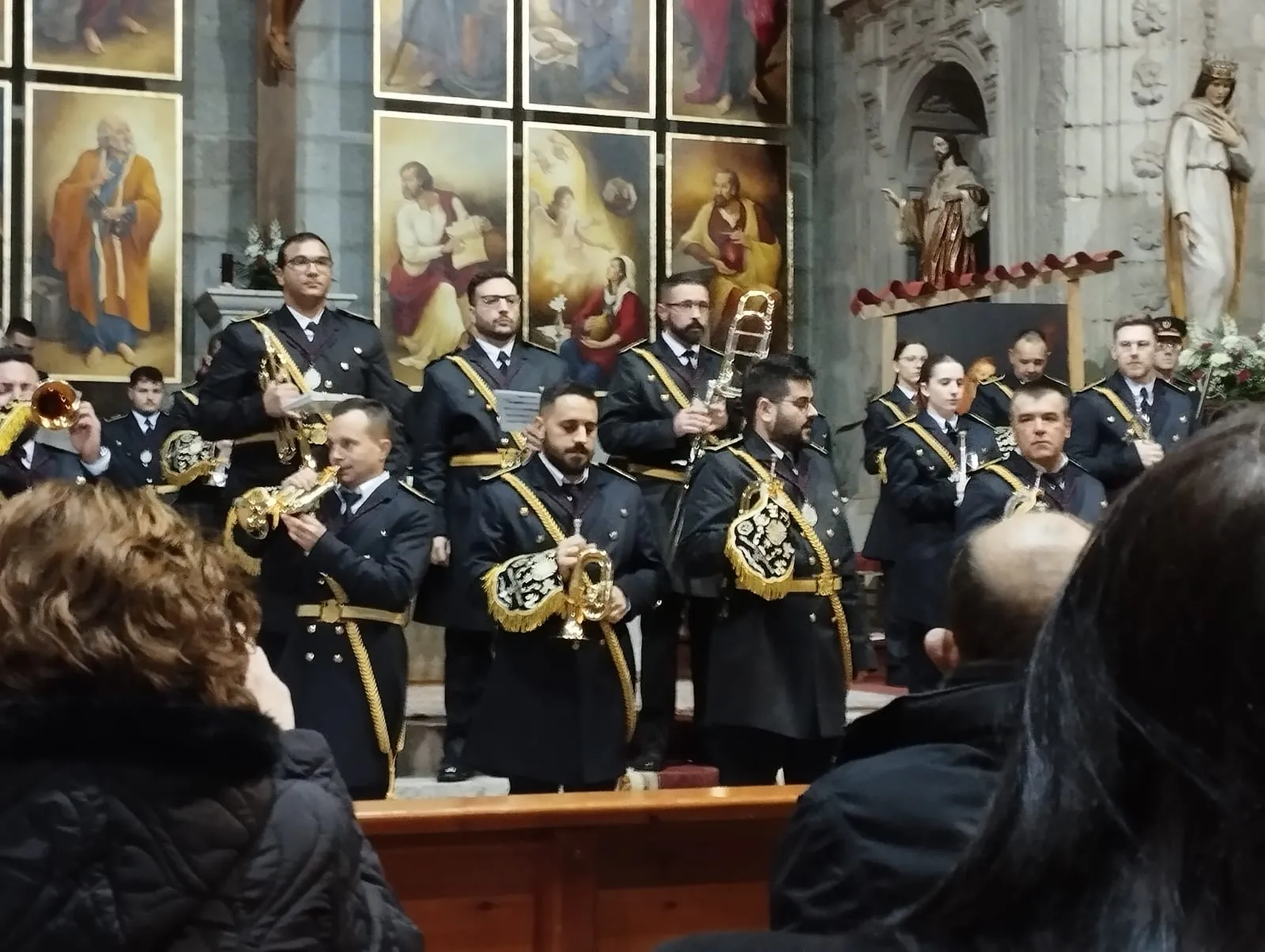 Foto 7 - Emociones y musica, juntos en el II Concierto &lsquo;Pe&ntilde;aranda de Pasi&oacute;n&rsquo; con el que la Banda de Cornetas y Tambores celebra sus 70 a&ntilde;os