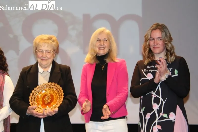 Foto 5 - Charla y homenaje a la trayectoria de cuatro mujeres albenses