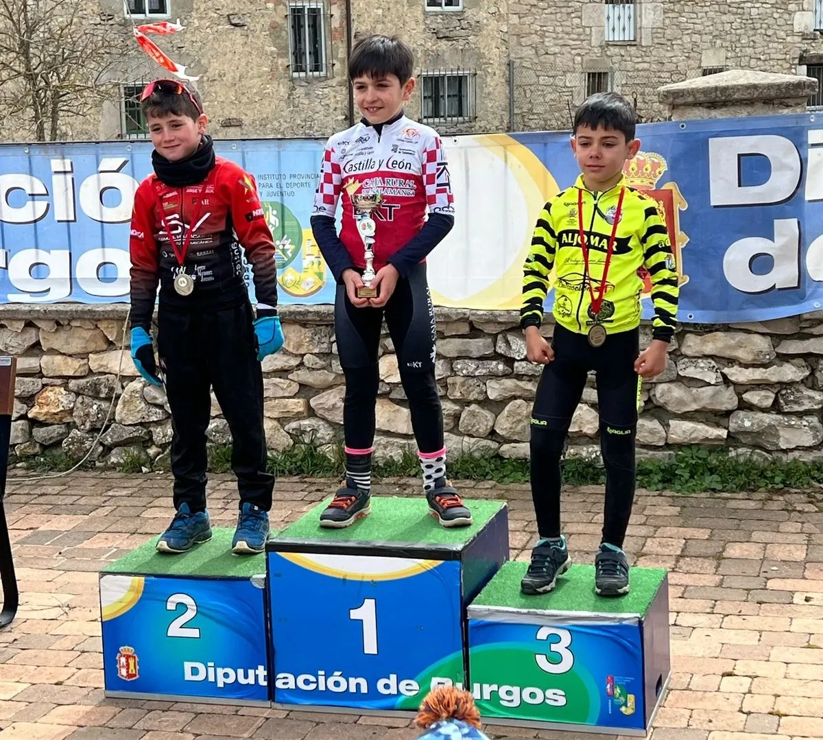 Diego Marcos Barco, ganador en principiantes, en la Mini Vuelta a Burgos de BTT celebrada en Sargentes de la Lora (Burgos).